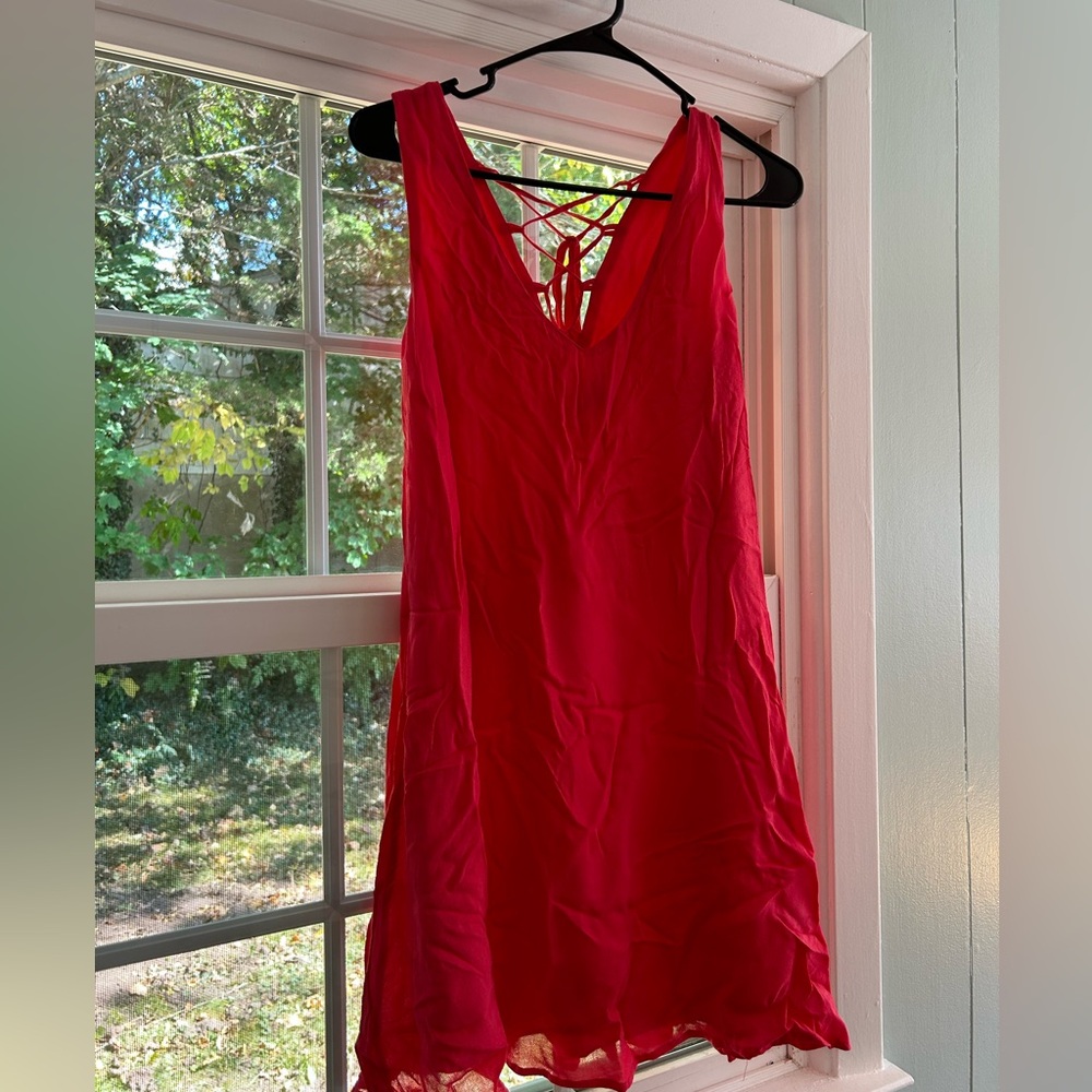 Pink/red flowy dress with drawstring back